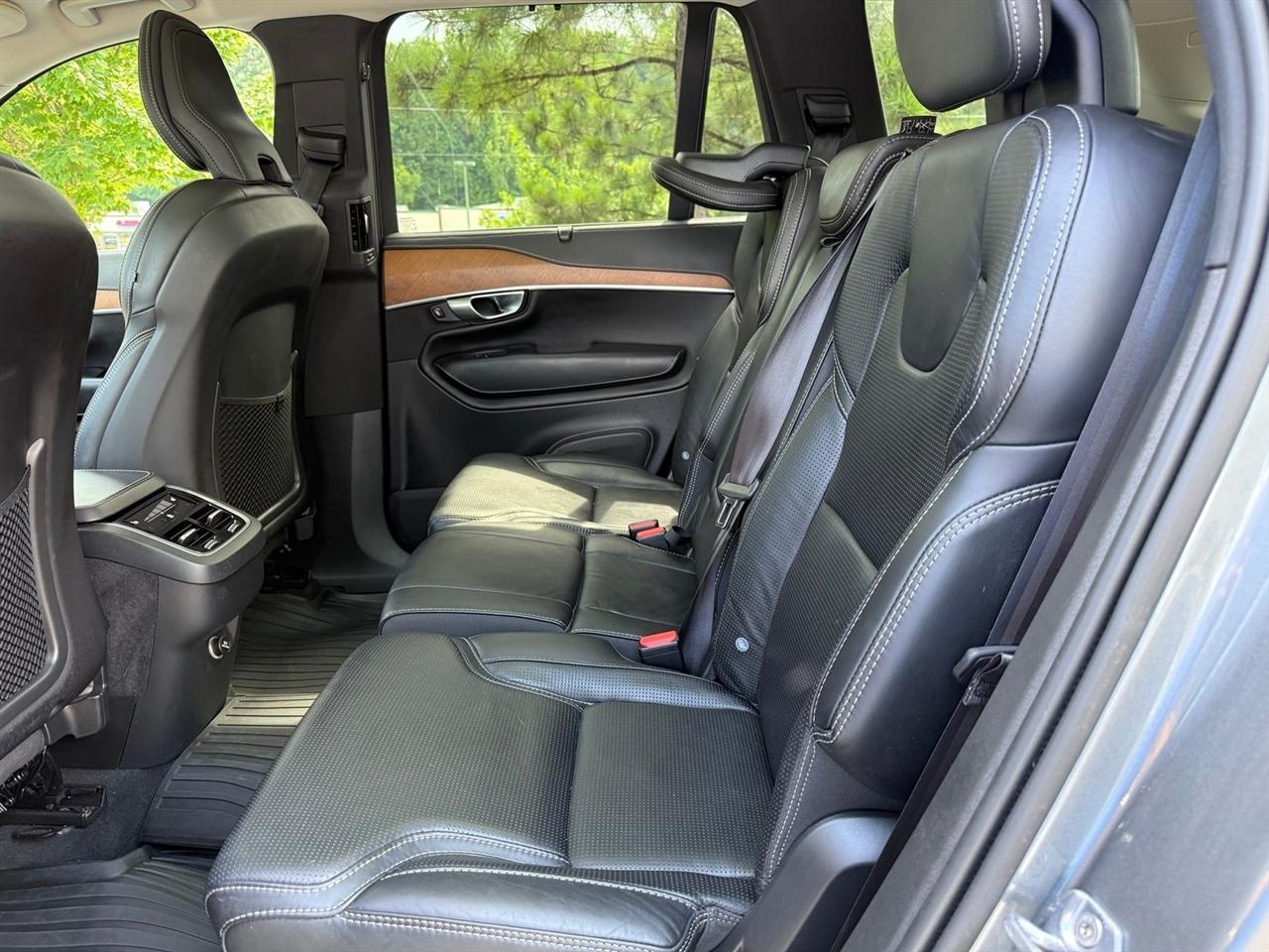 Volvo XC90  2019