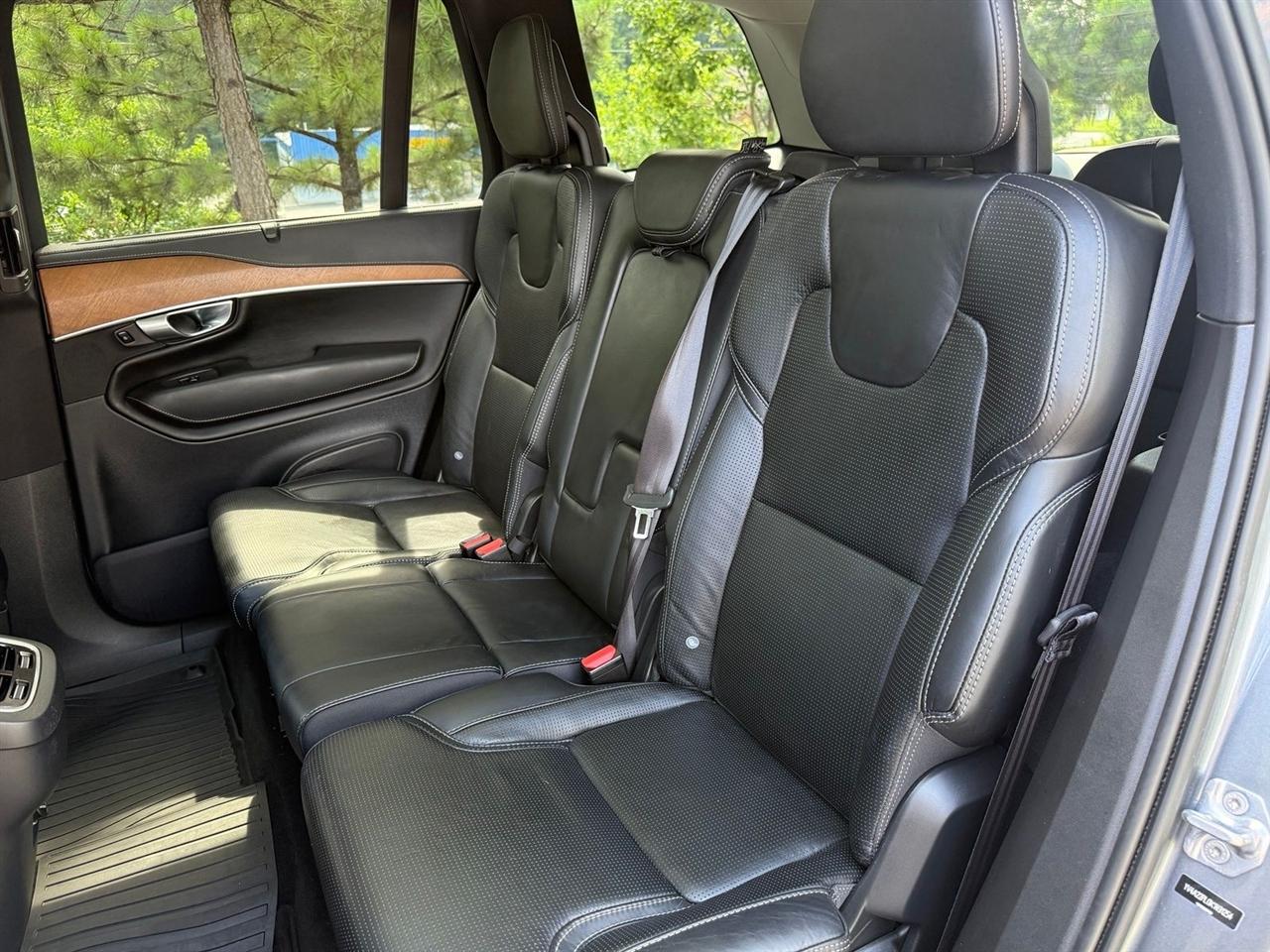 Volvo XC90  2019
