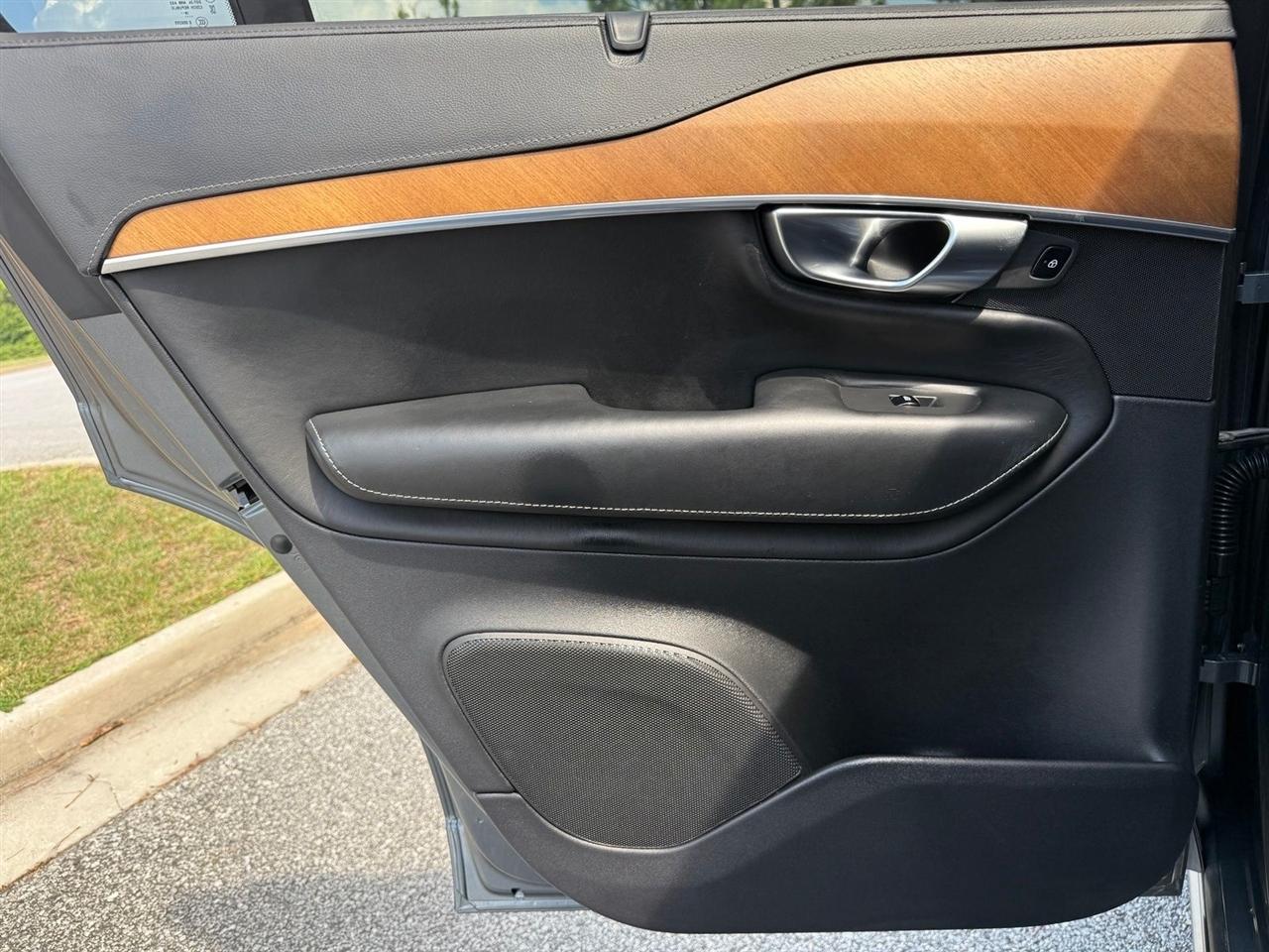Volvo XC90  2019