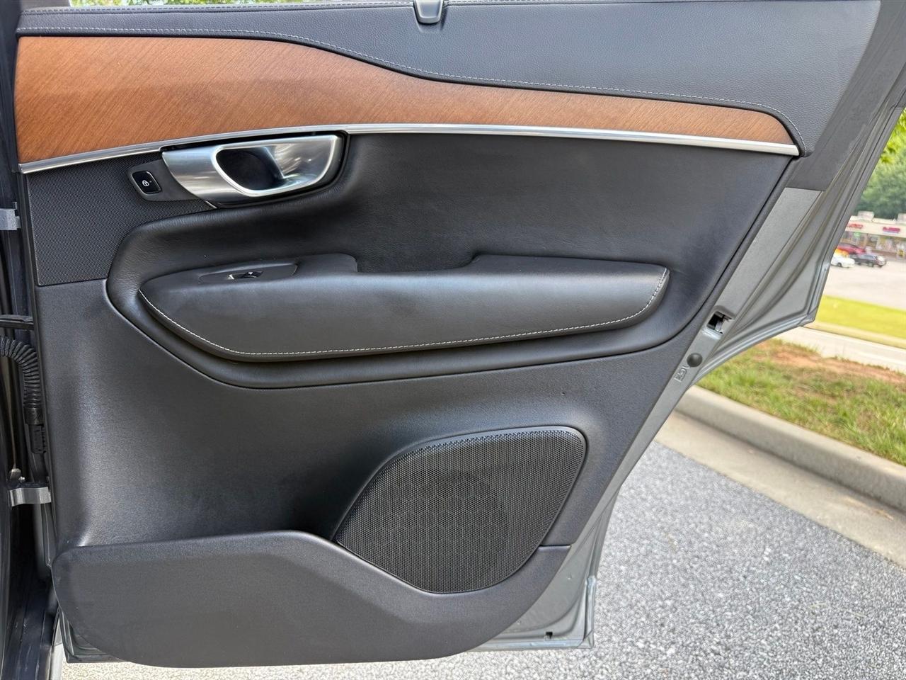 Volvo XC90  2019