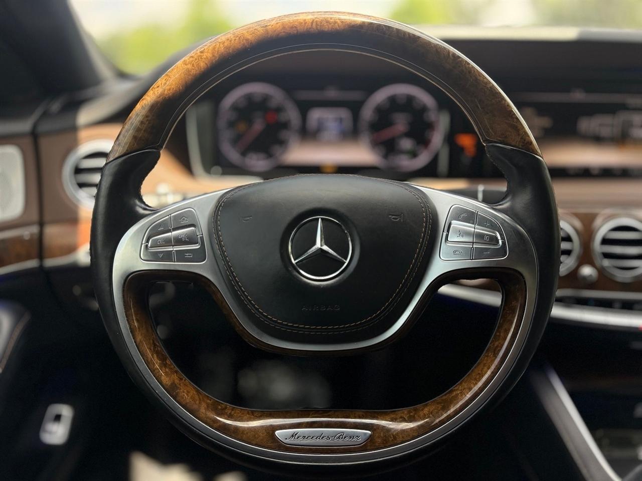 Mercedes-Benz S-Class  2014