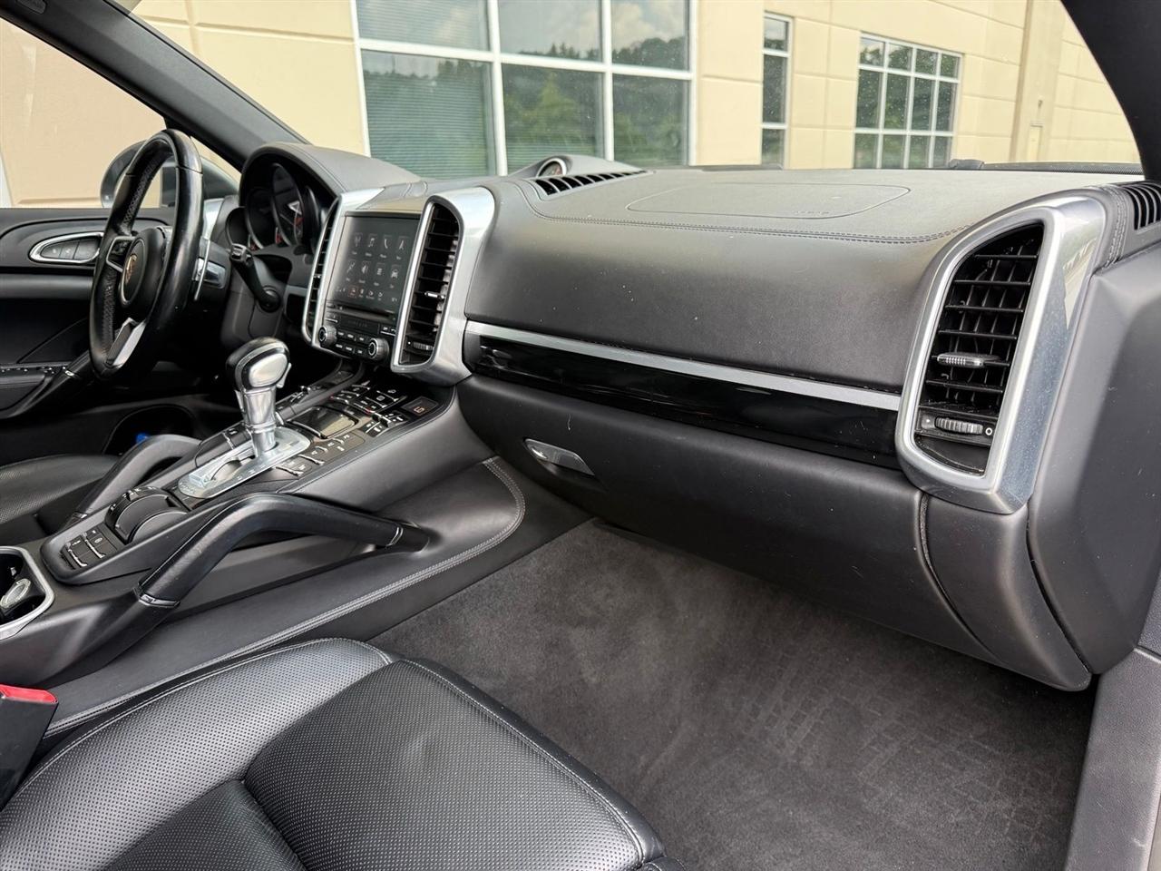 Porsche Cayenne  2017