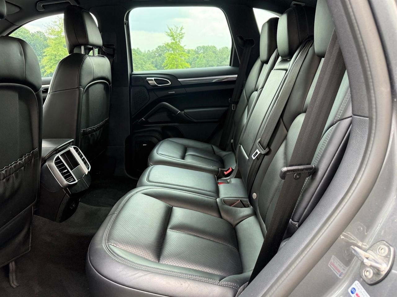 Porsche Cayenne  2017