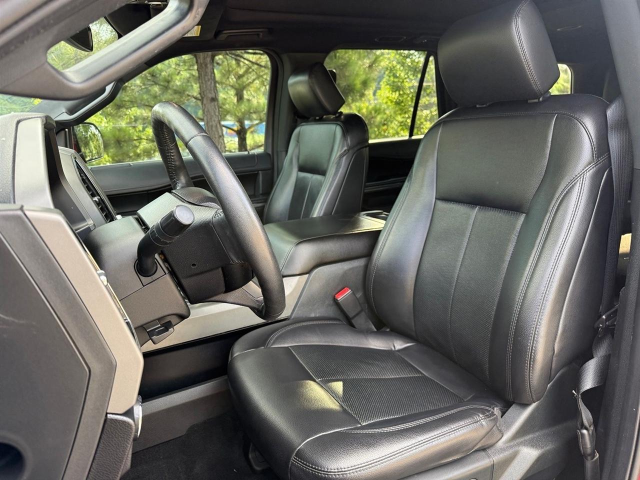 Ford Expedition  2020