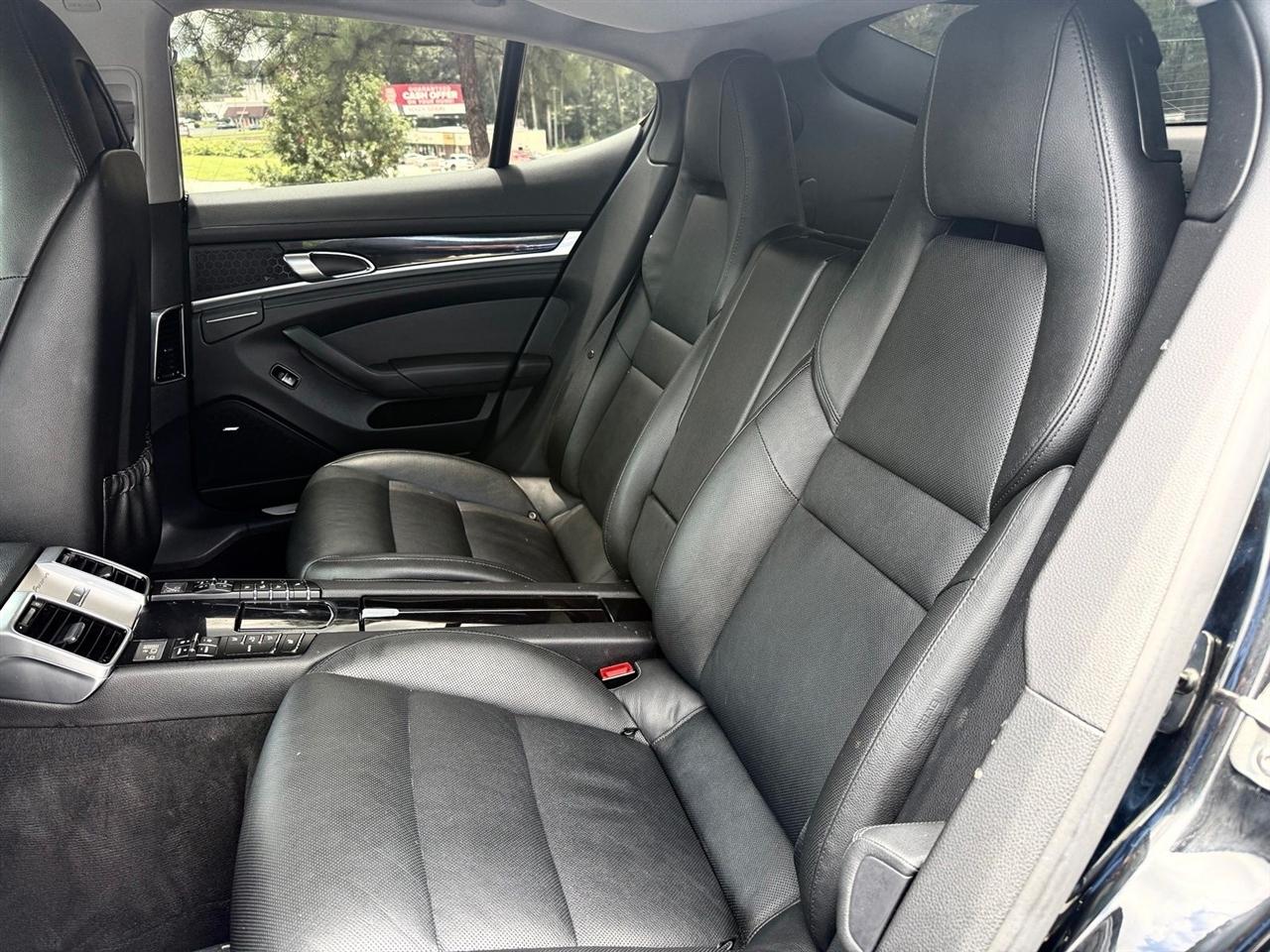 Porsche Panamera  2014