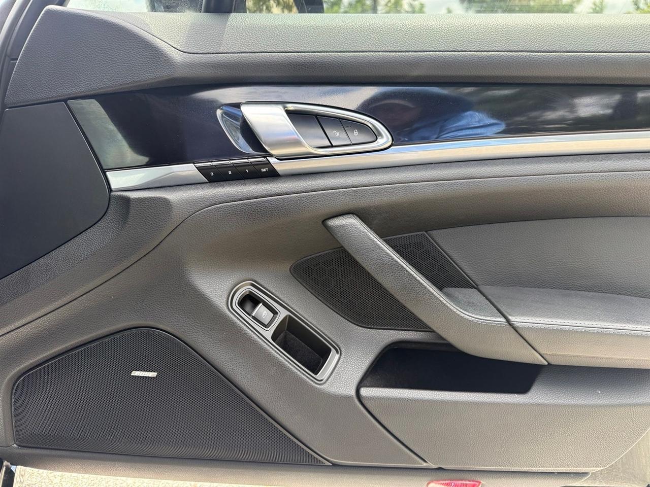 Porsche Panamera  2014
