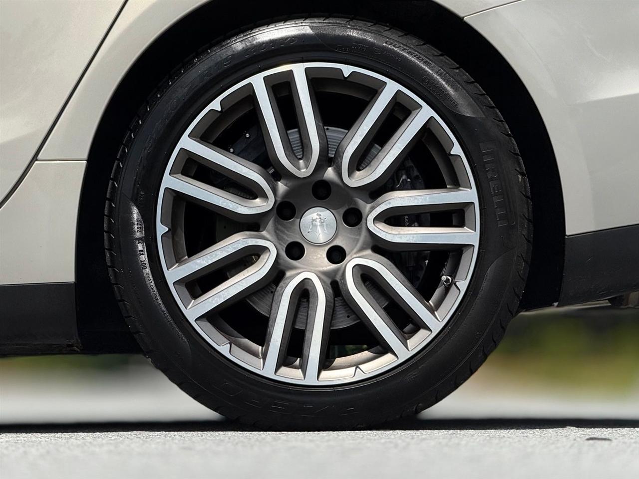Maserati Ghibli  2017