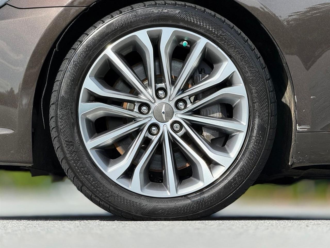 Genesis G80  2017