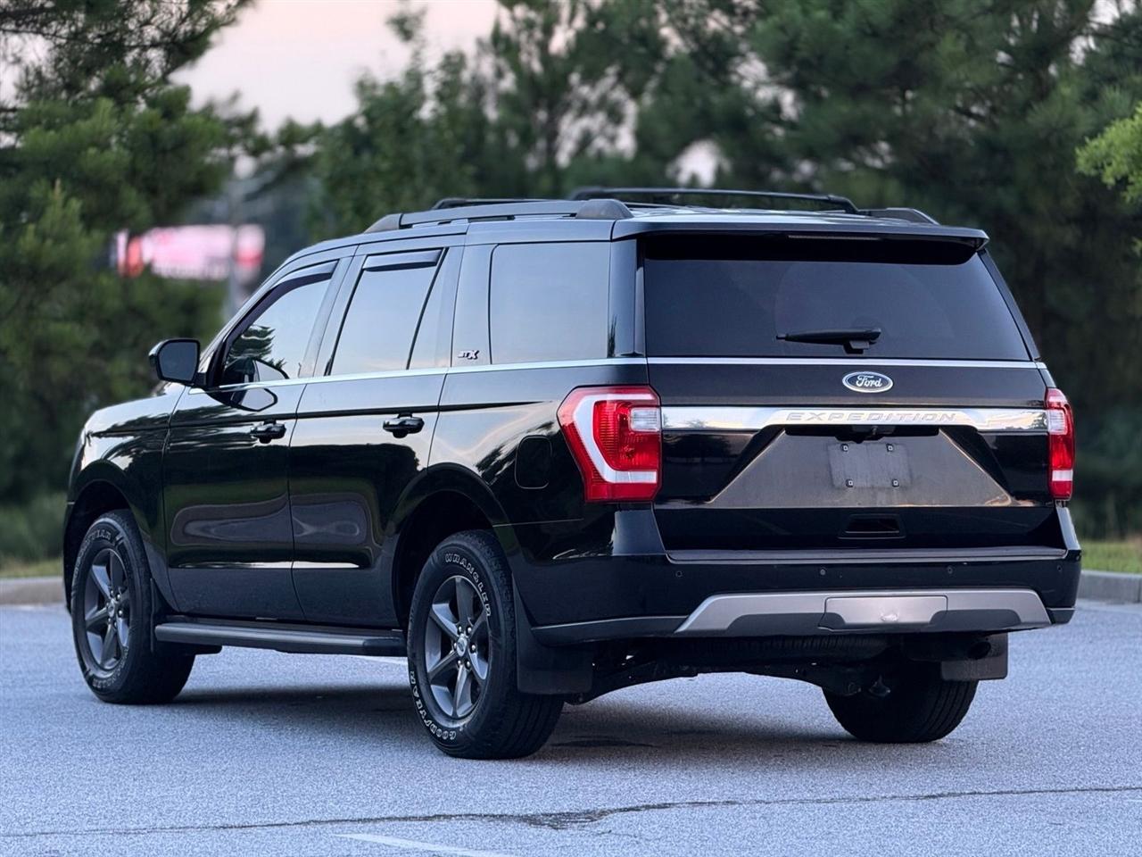 Ford Expedition  2021