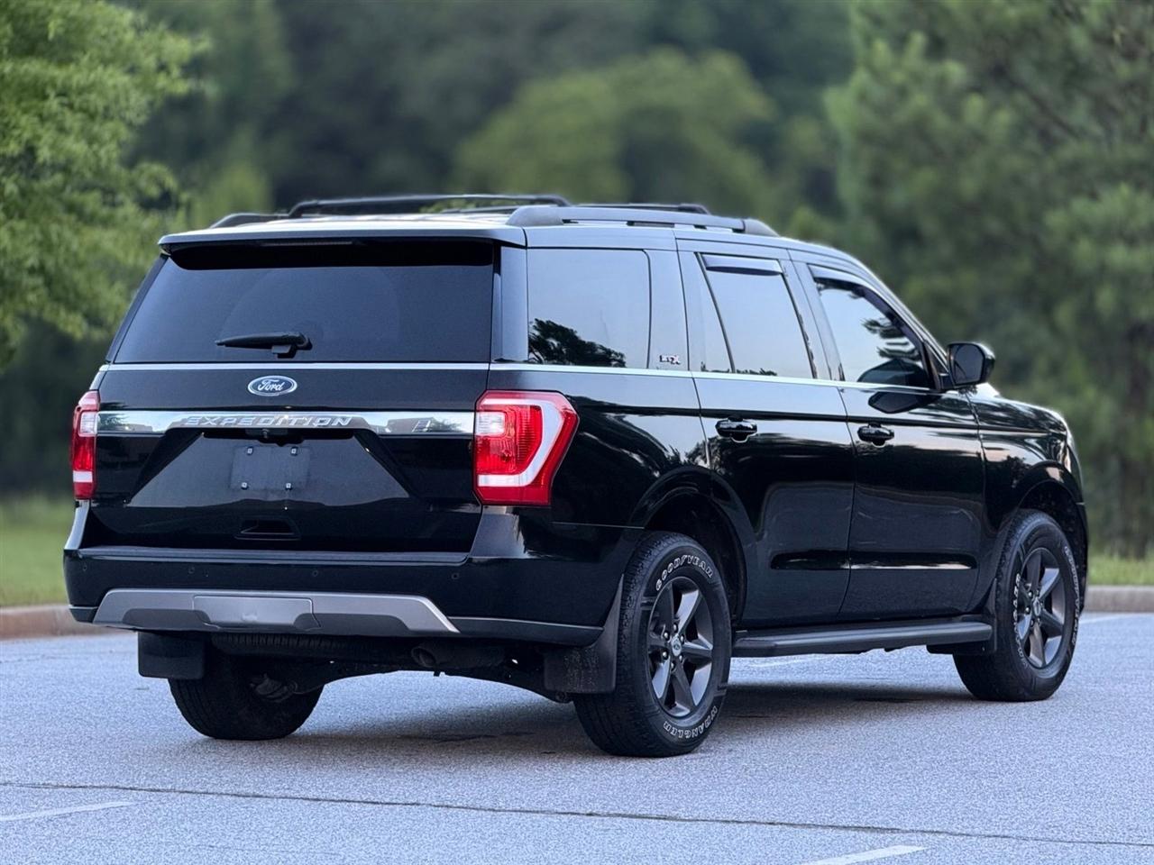 Ford Expedition  2021
