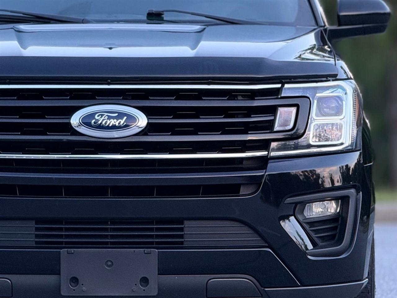 Ford Expedition  2021