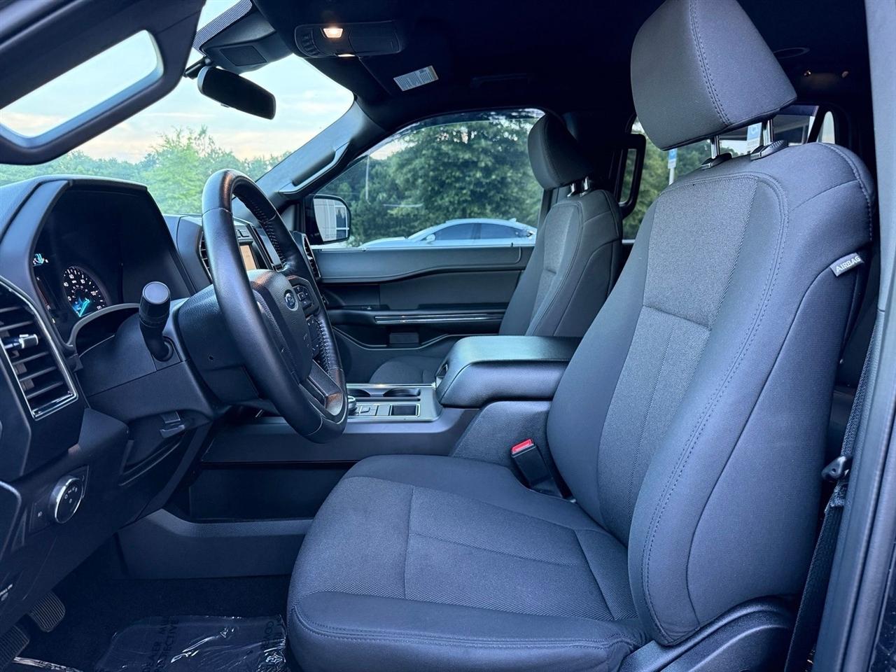 Ford Expedition  2021