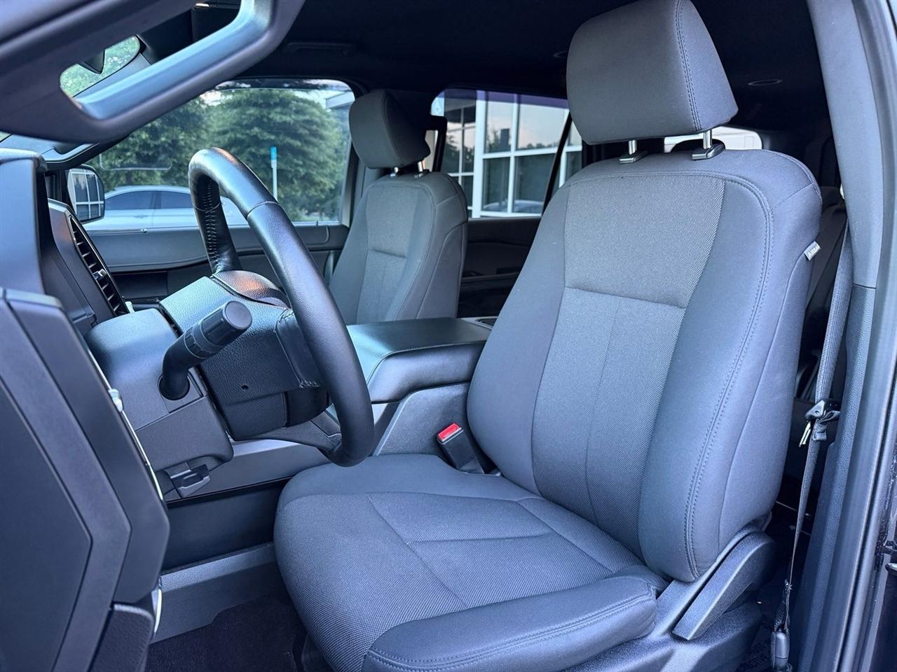 Ford Expedition  2021