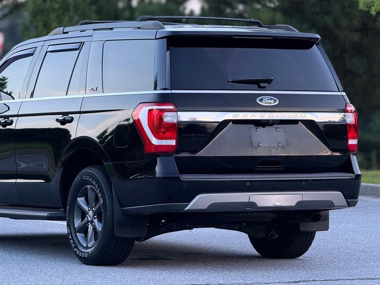 Ford Expedition  2021