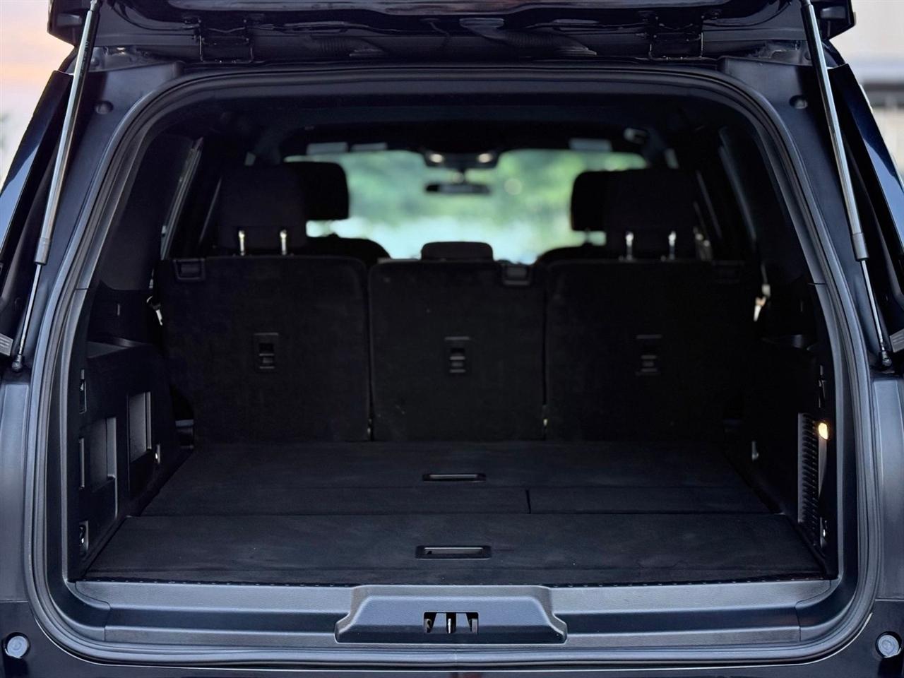 Ford Expedition  2021