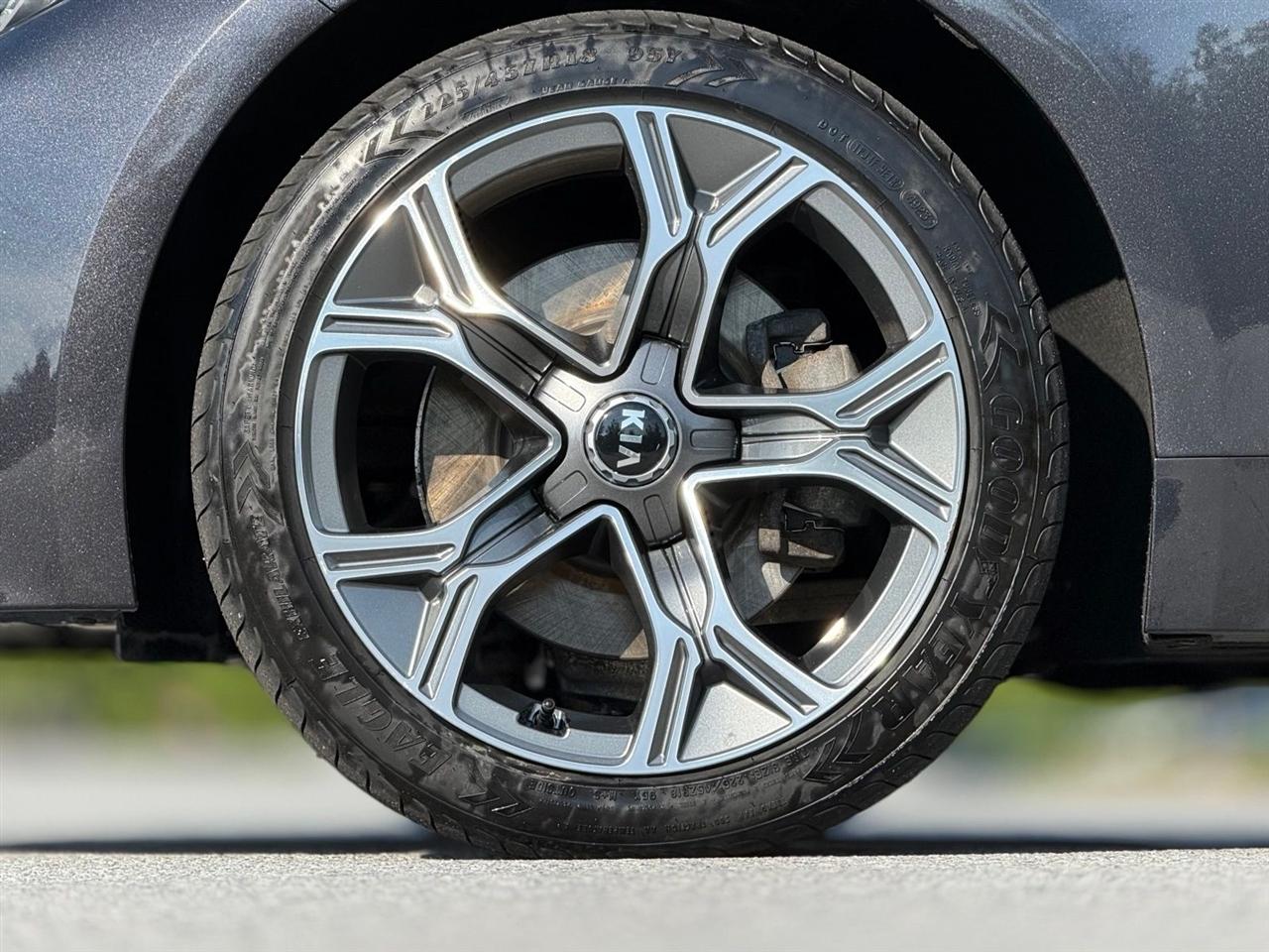 Kia Stinger  2020