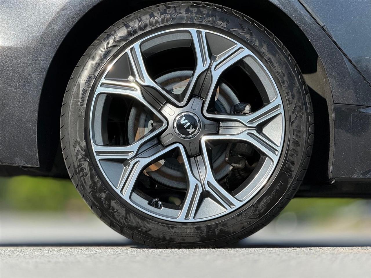Kia Stinger  2020