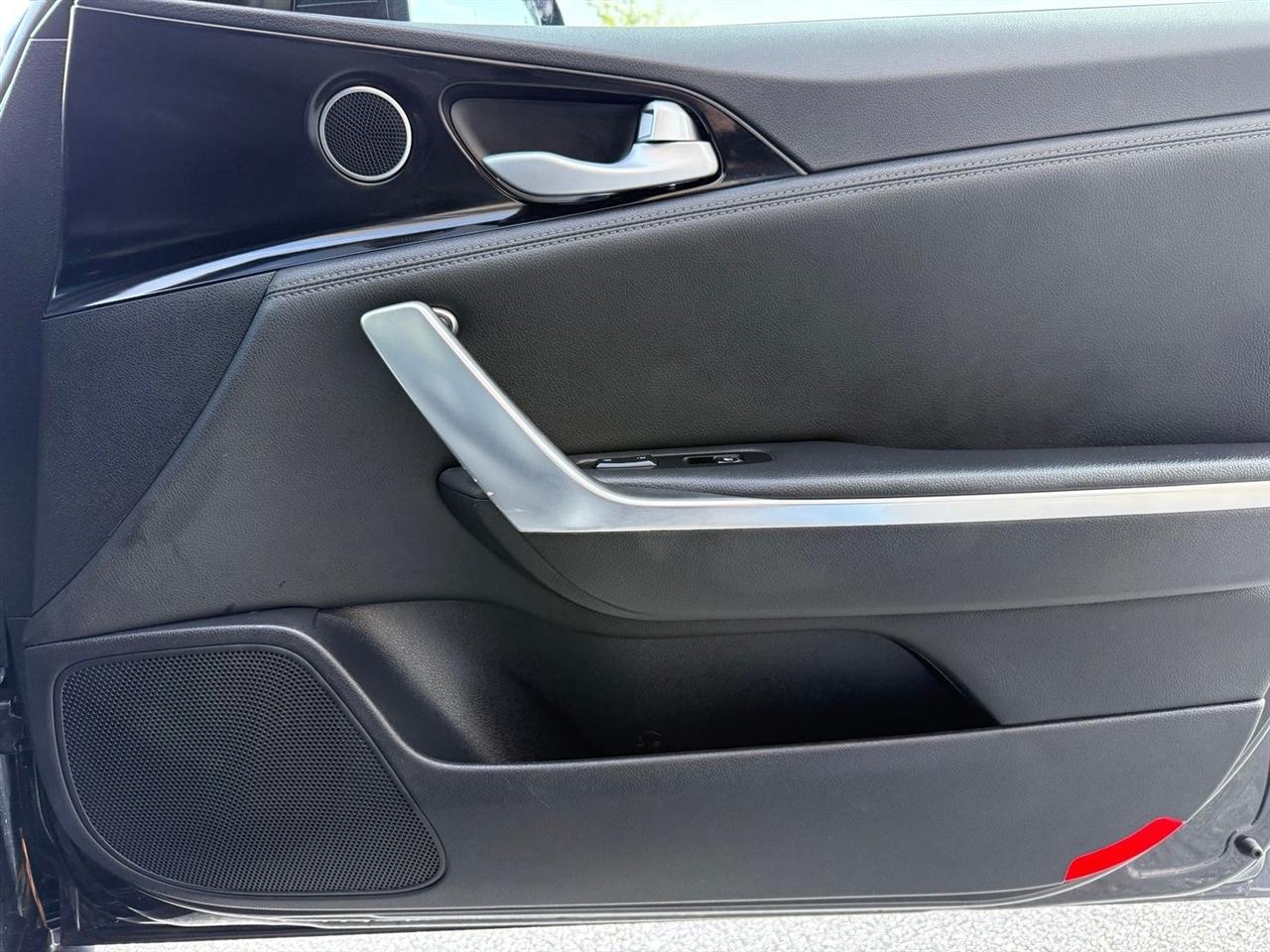 Kia Stinger  2020