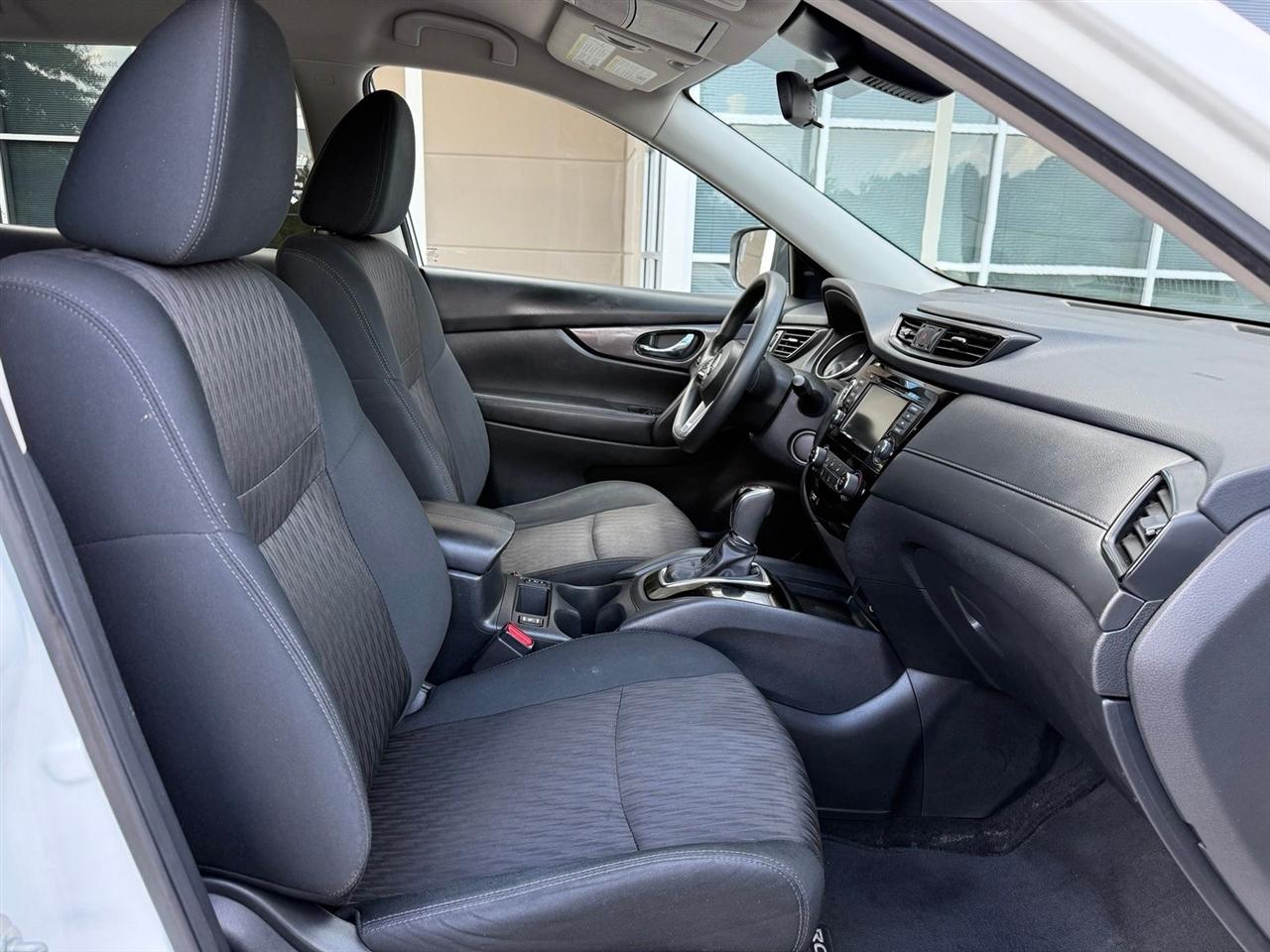 Nissan Rogue  2019