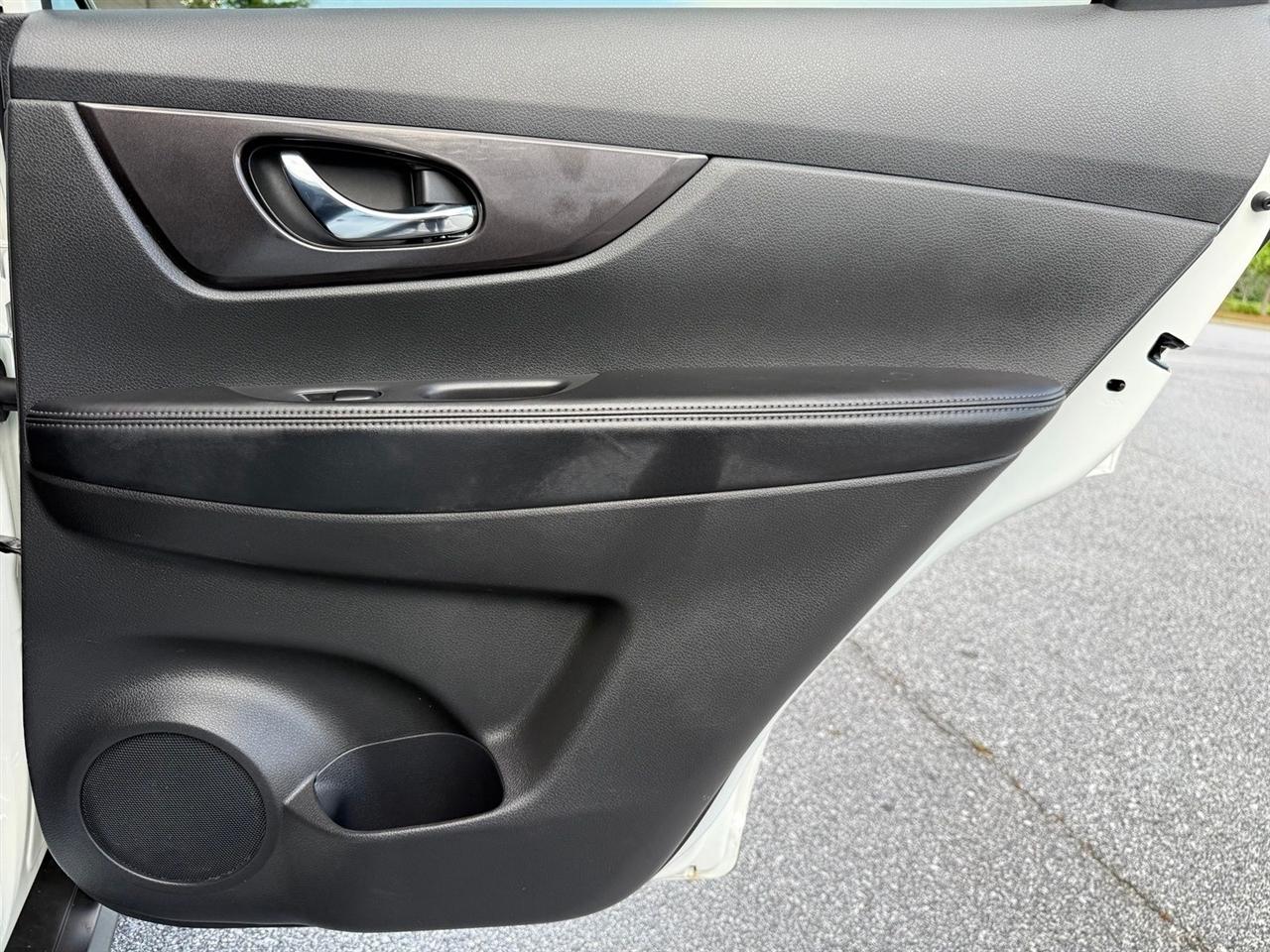 Nissan Rogue  2019