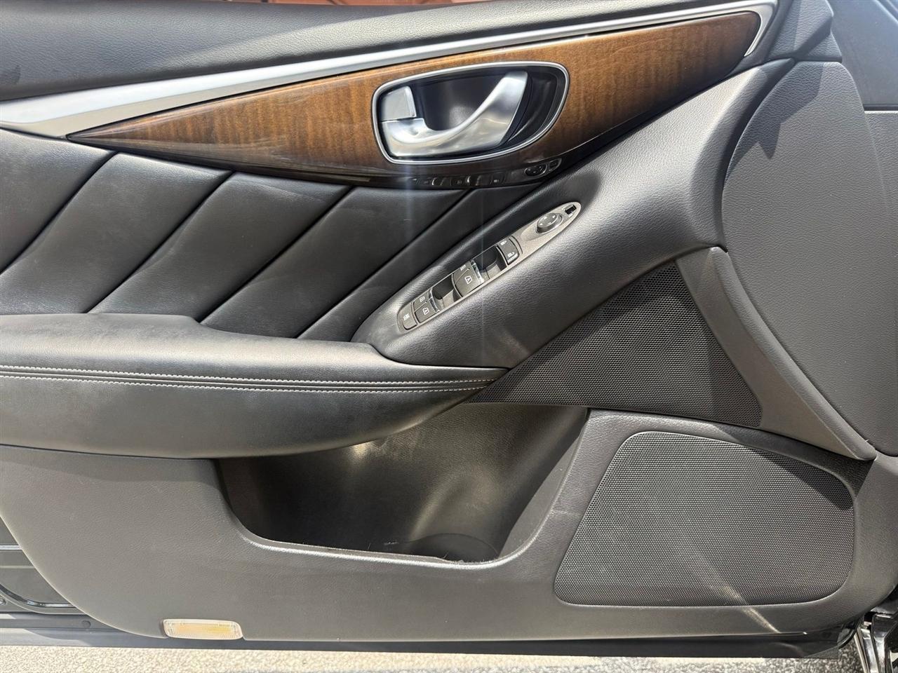 Infiniti Q50  2019
