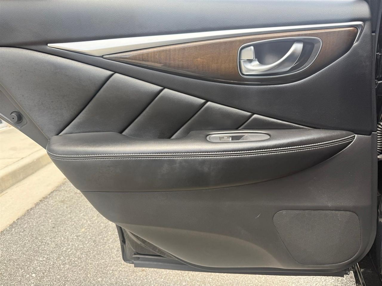 Infiniti Q50  2019