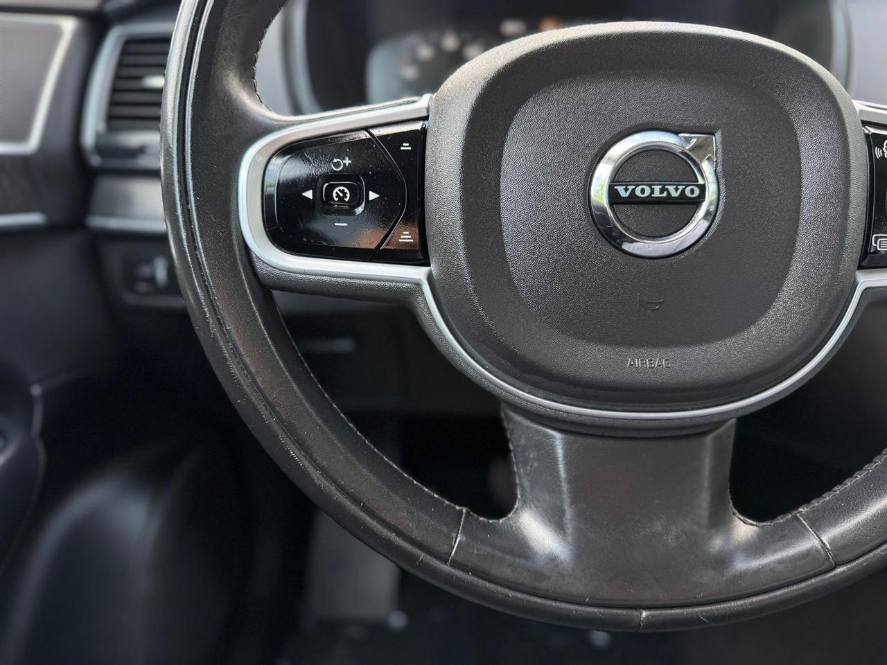 Volvo XC90  2020