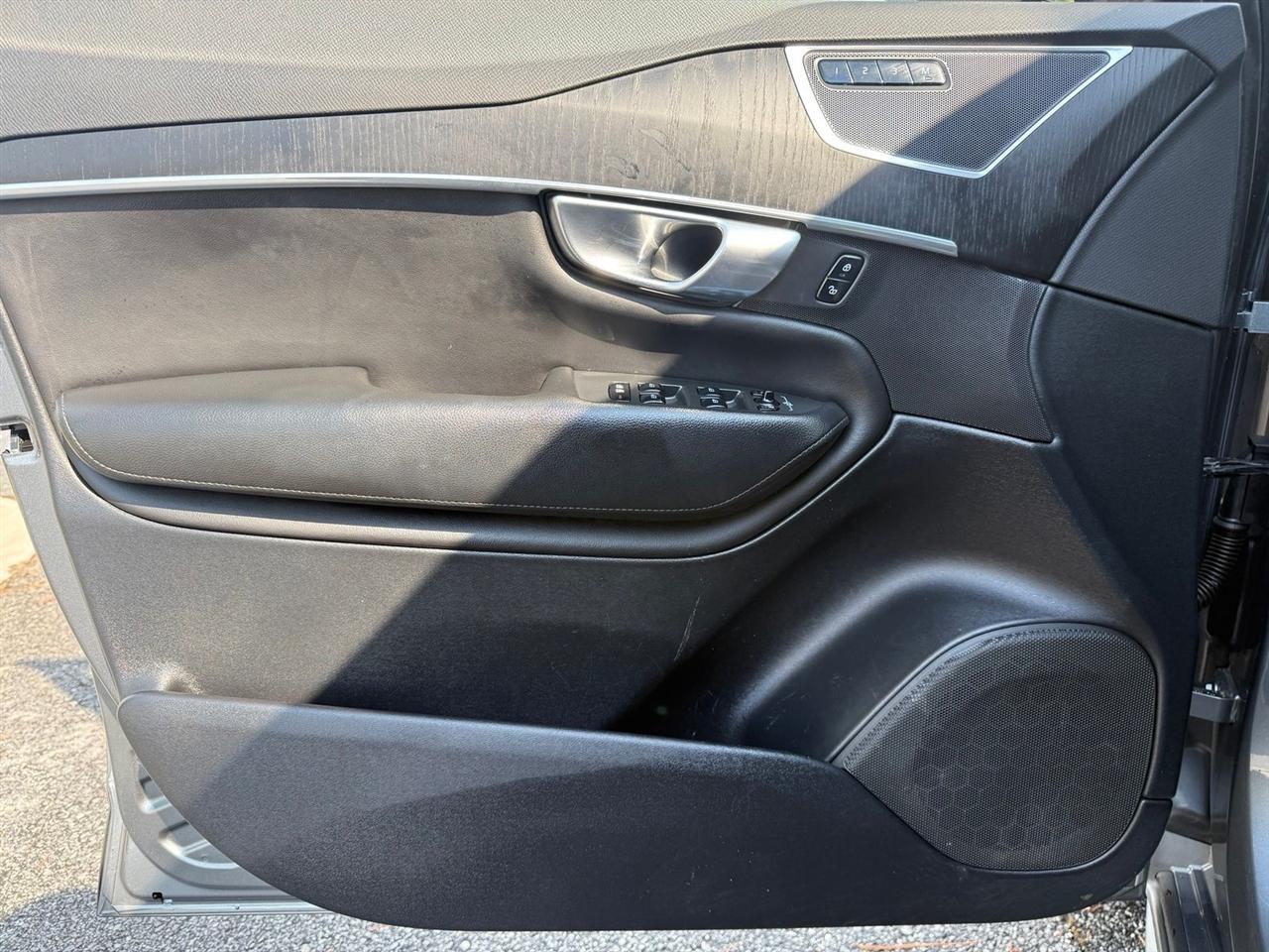 Volvo XC90  2020