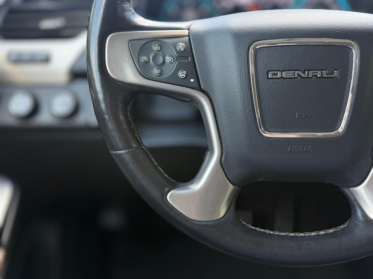 GMC Yukon XL  2018
