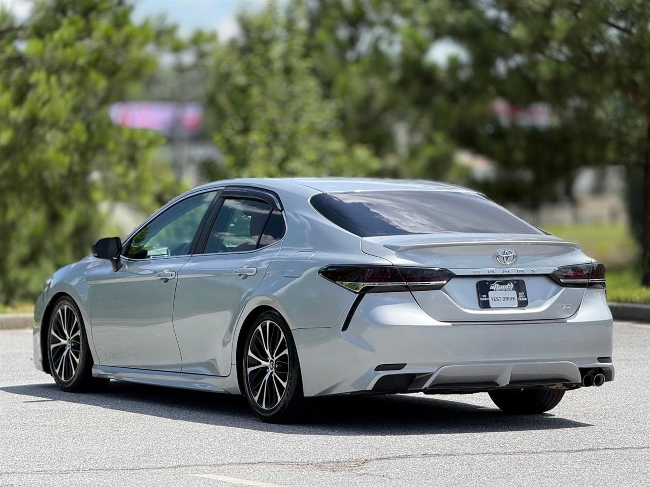 Toyota Camry  2018