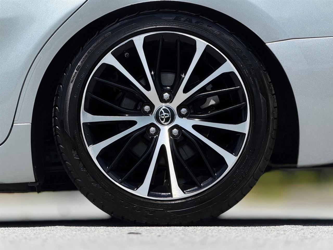 Toyota Camry  2018