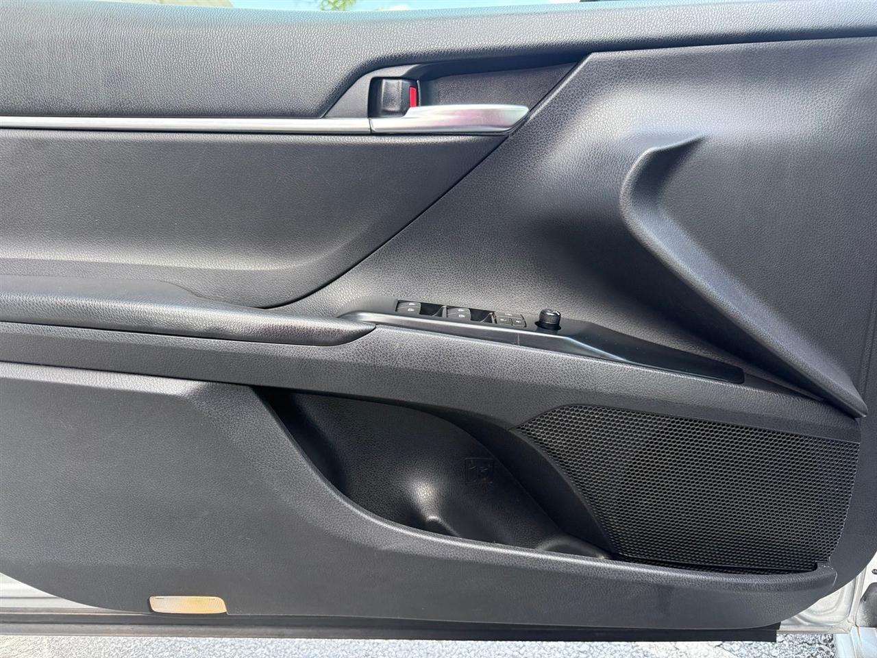 Toyota Camry  2018