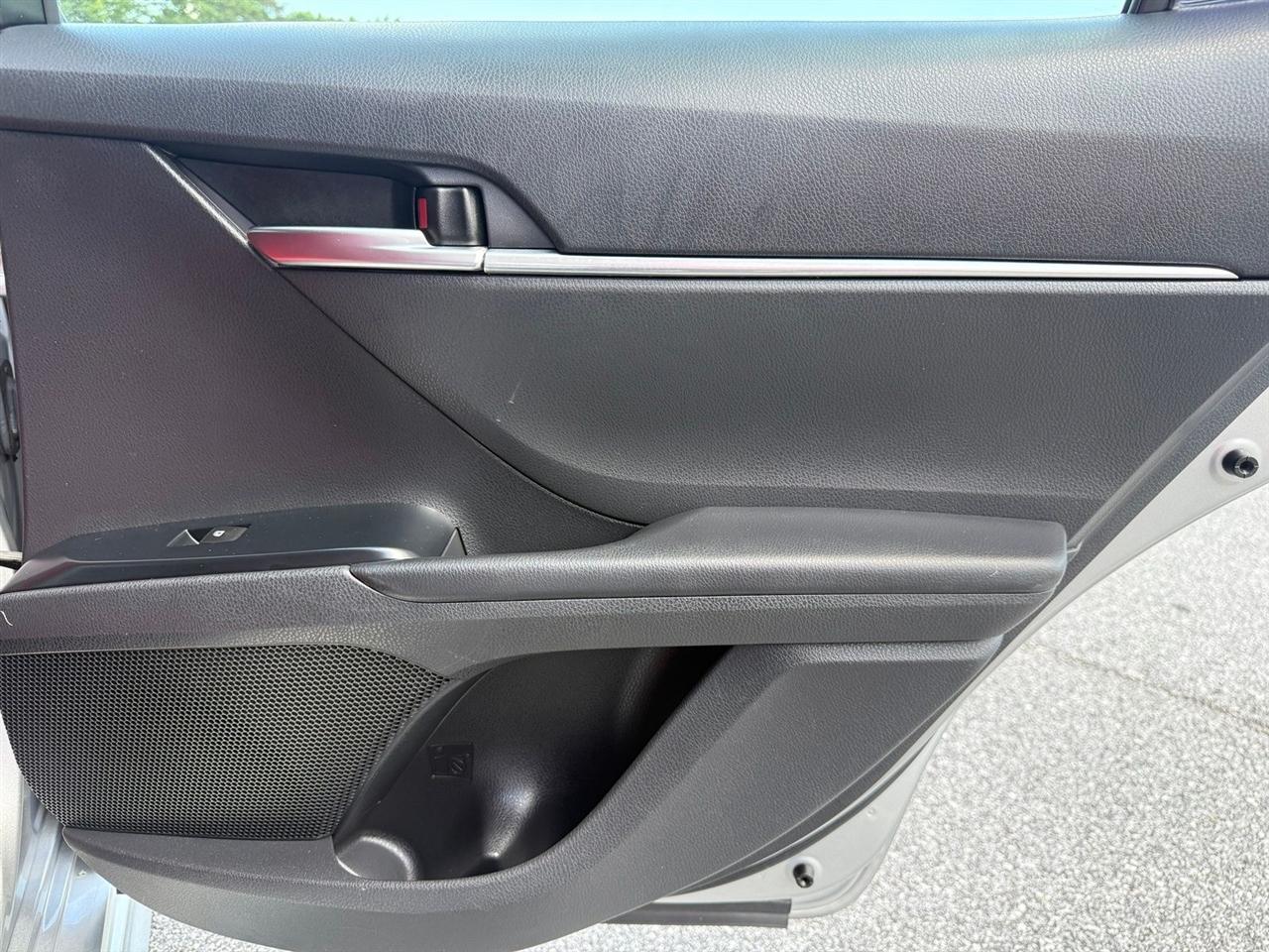 Toyota Camry  2018
