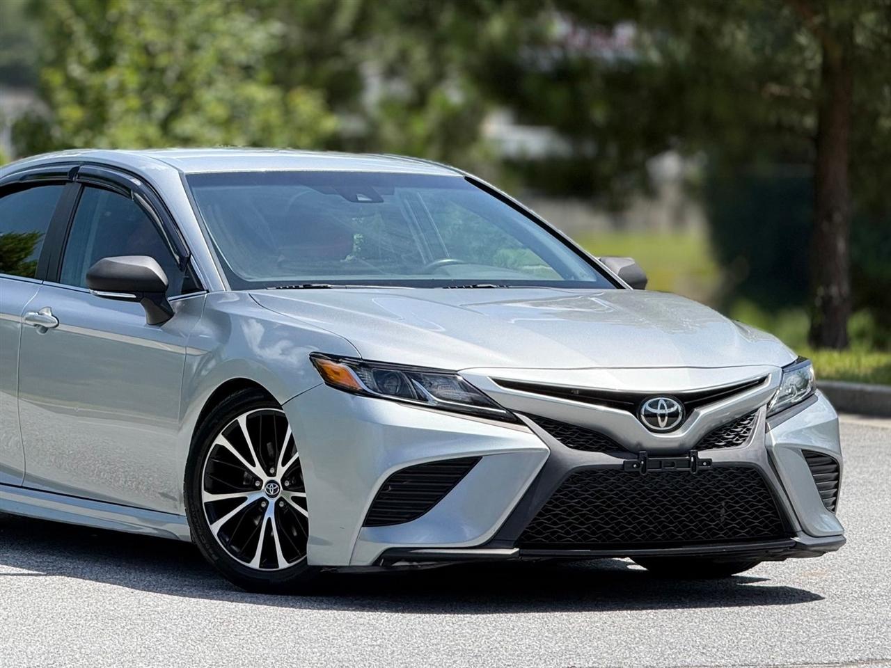 Toyota Camry  2018