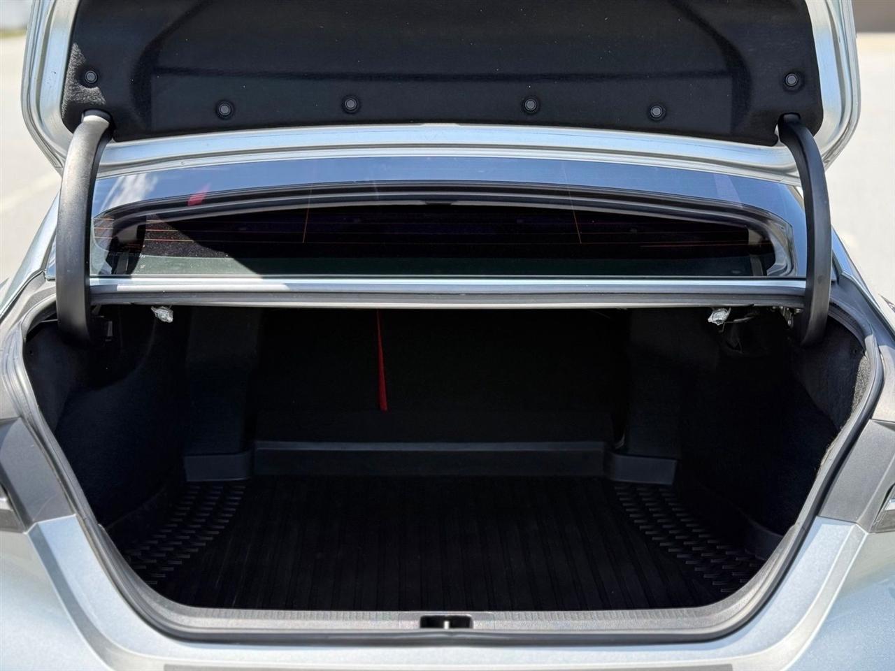 Toyota Camry  2018