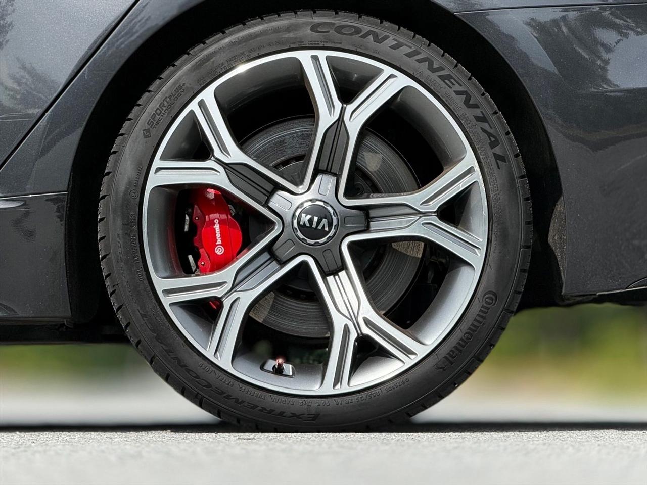 Kia Stinger  2019