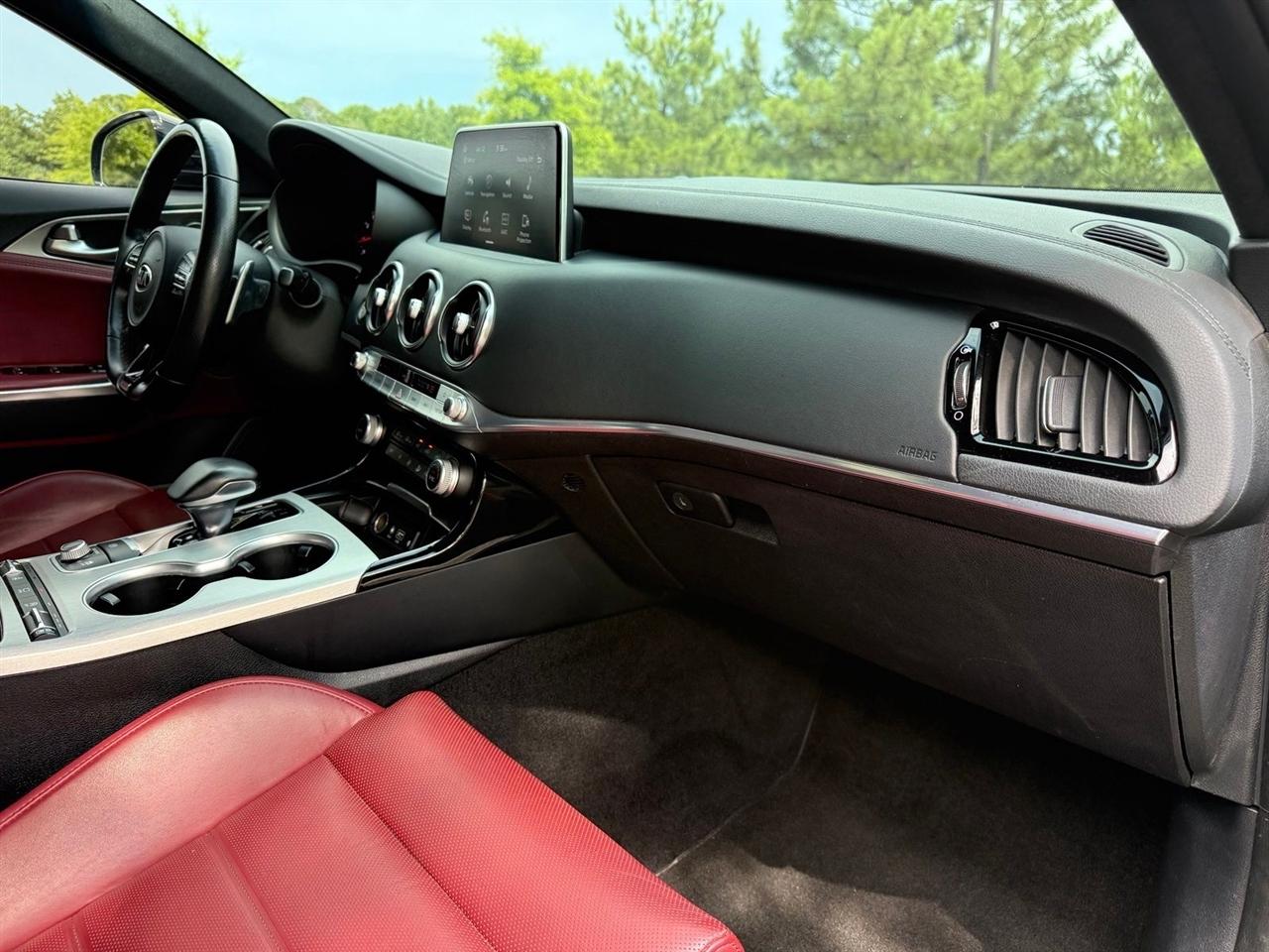 Kia Stinger  2019