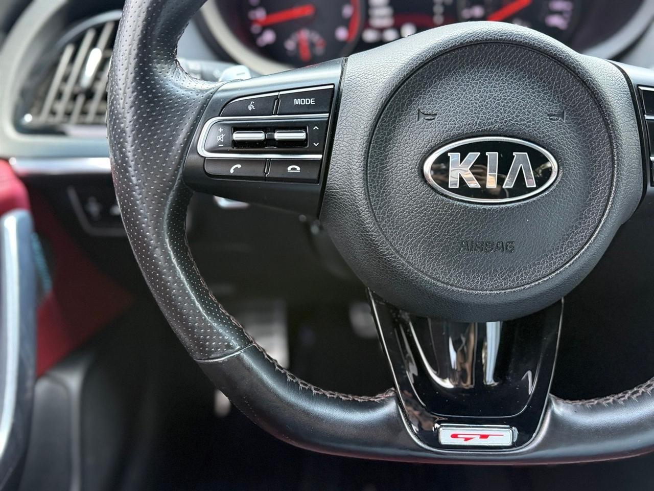 Kia Stinger  2019