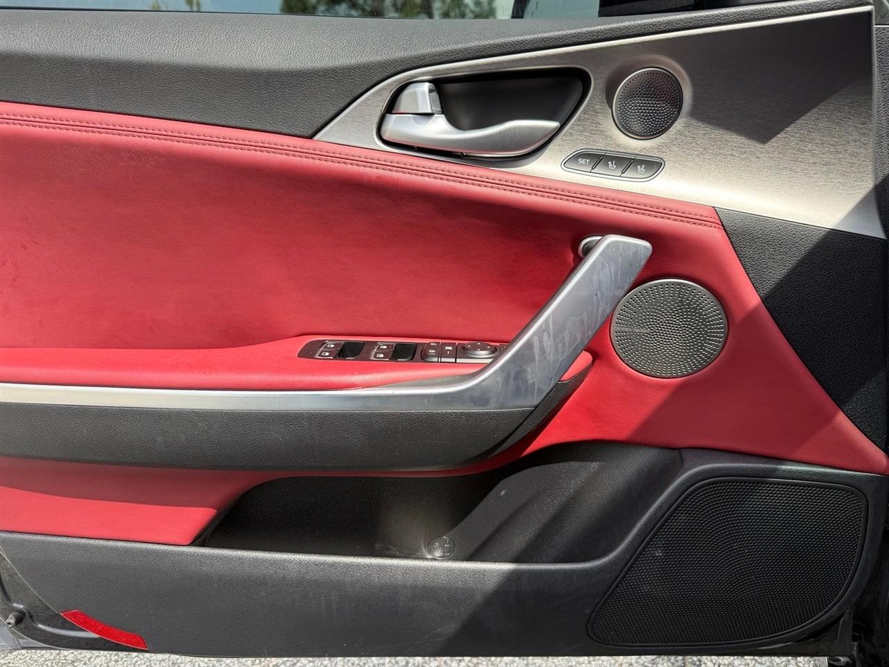 Kia Stinger  2019