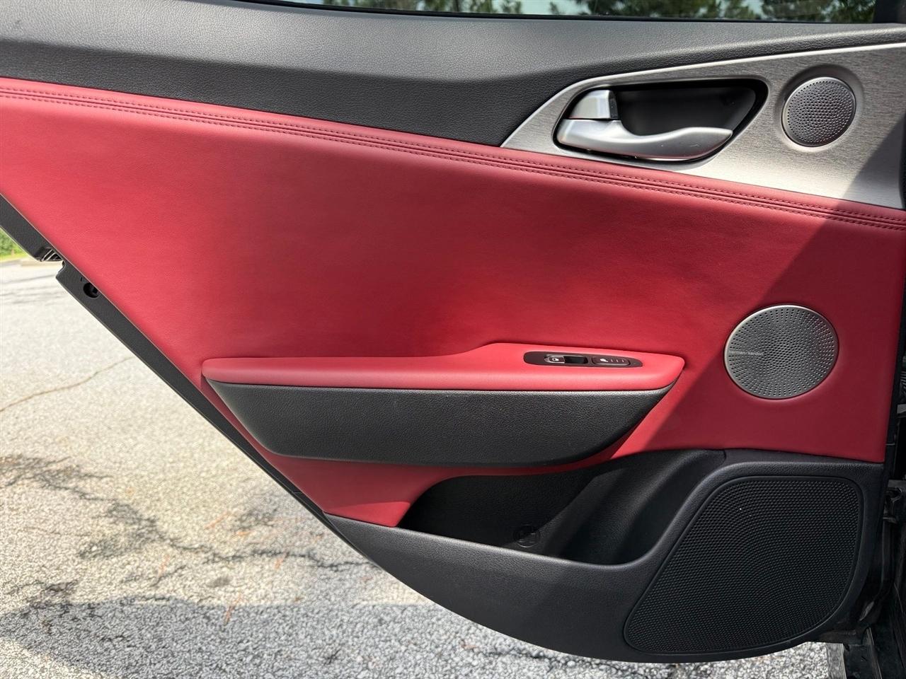 Kia Stinger  2019