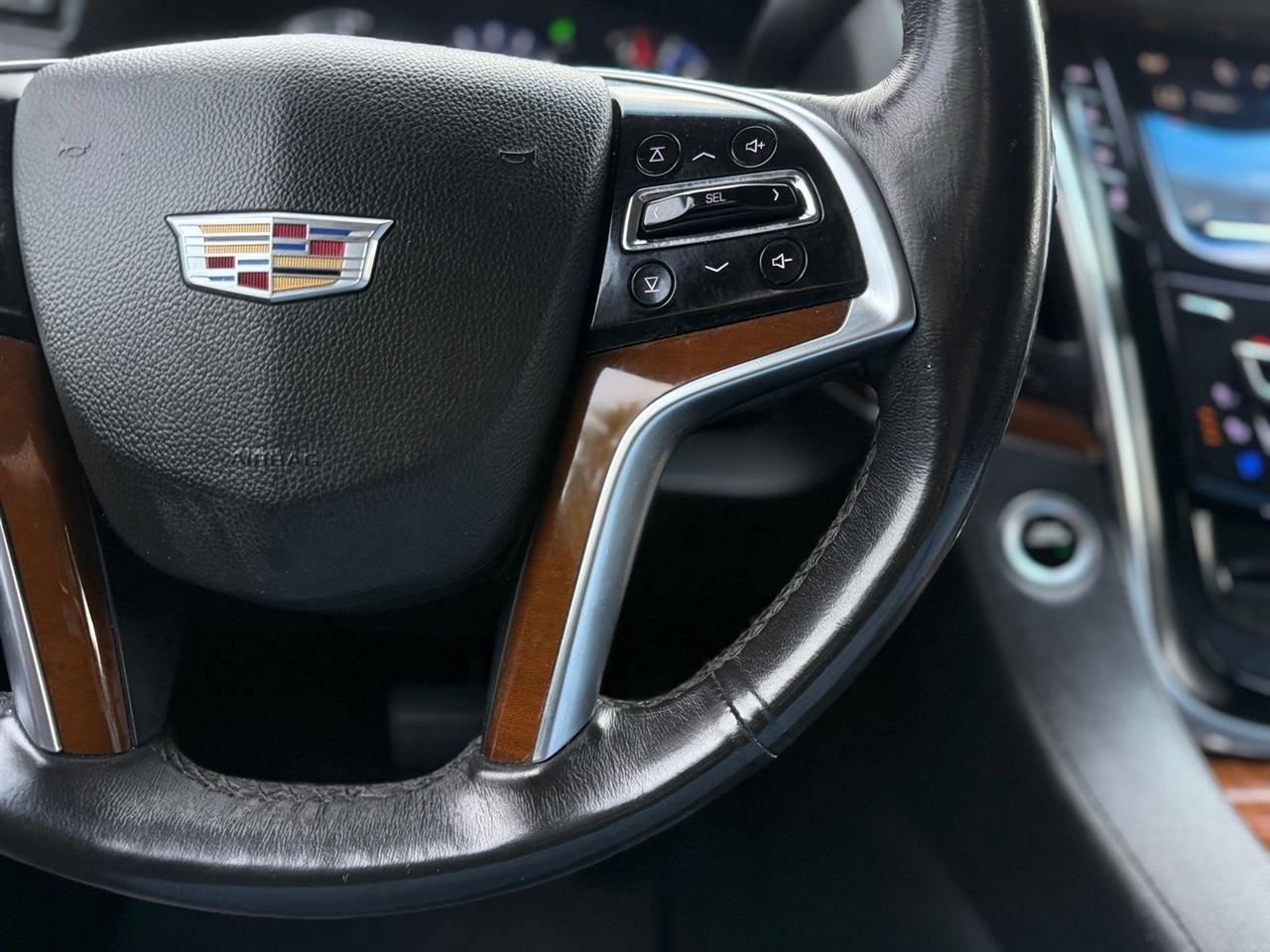 Cadillac Escalade  2018