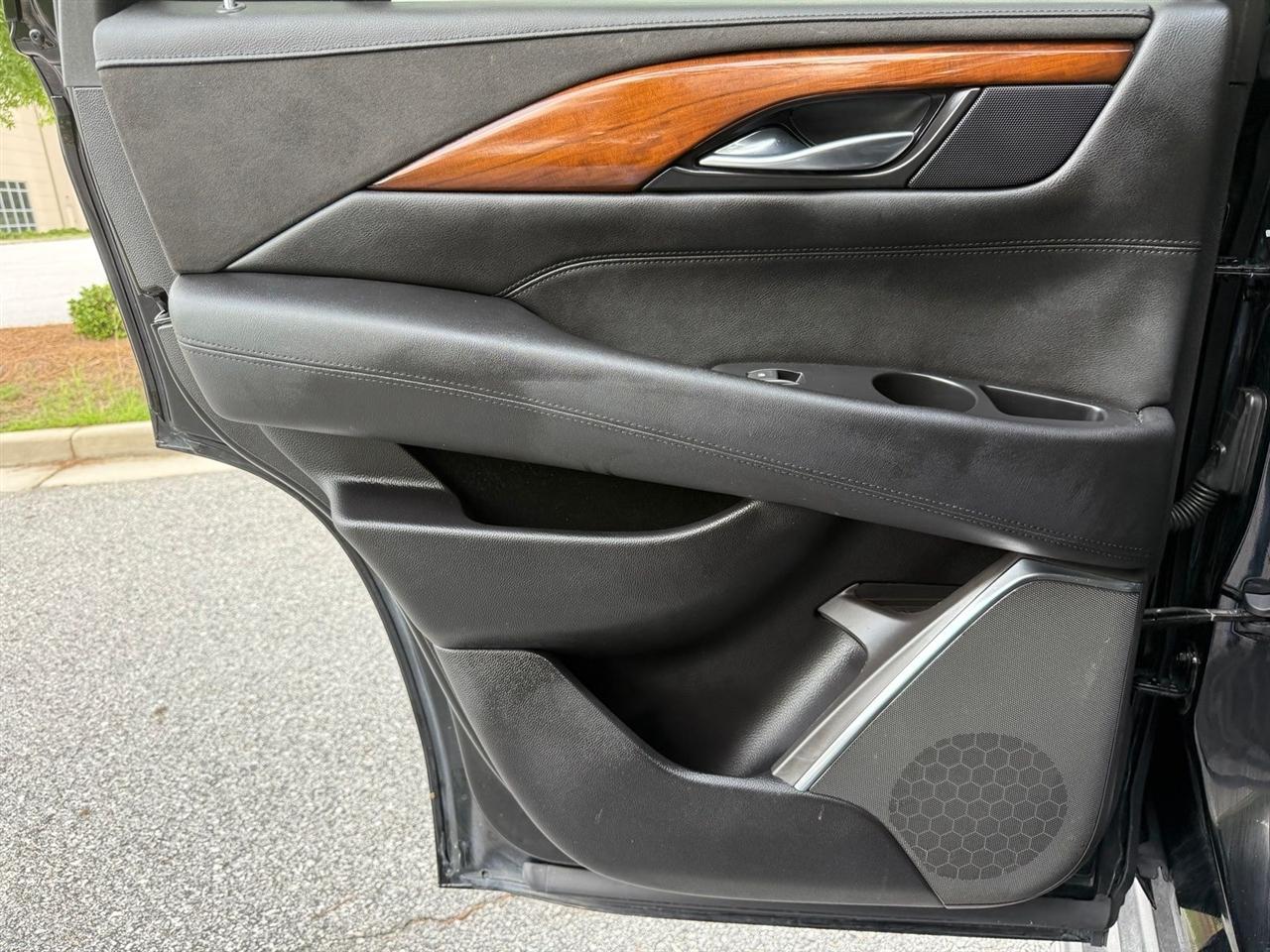 Cadillac Escalade  2018