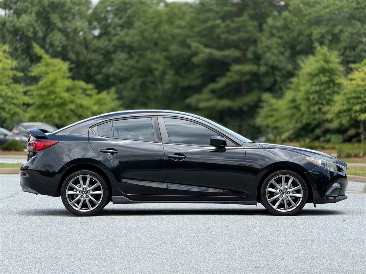 Mazda MAZDA3  2015