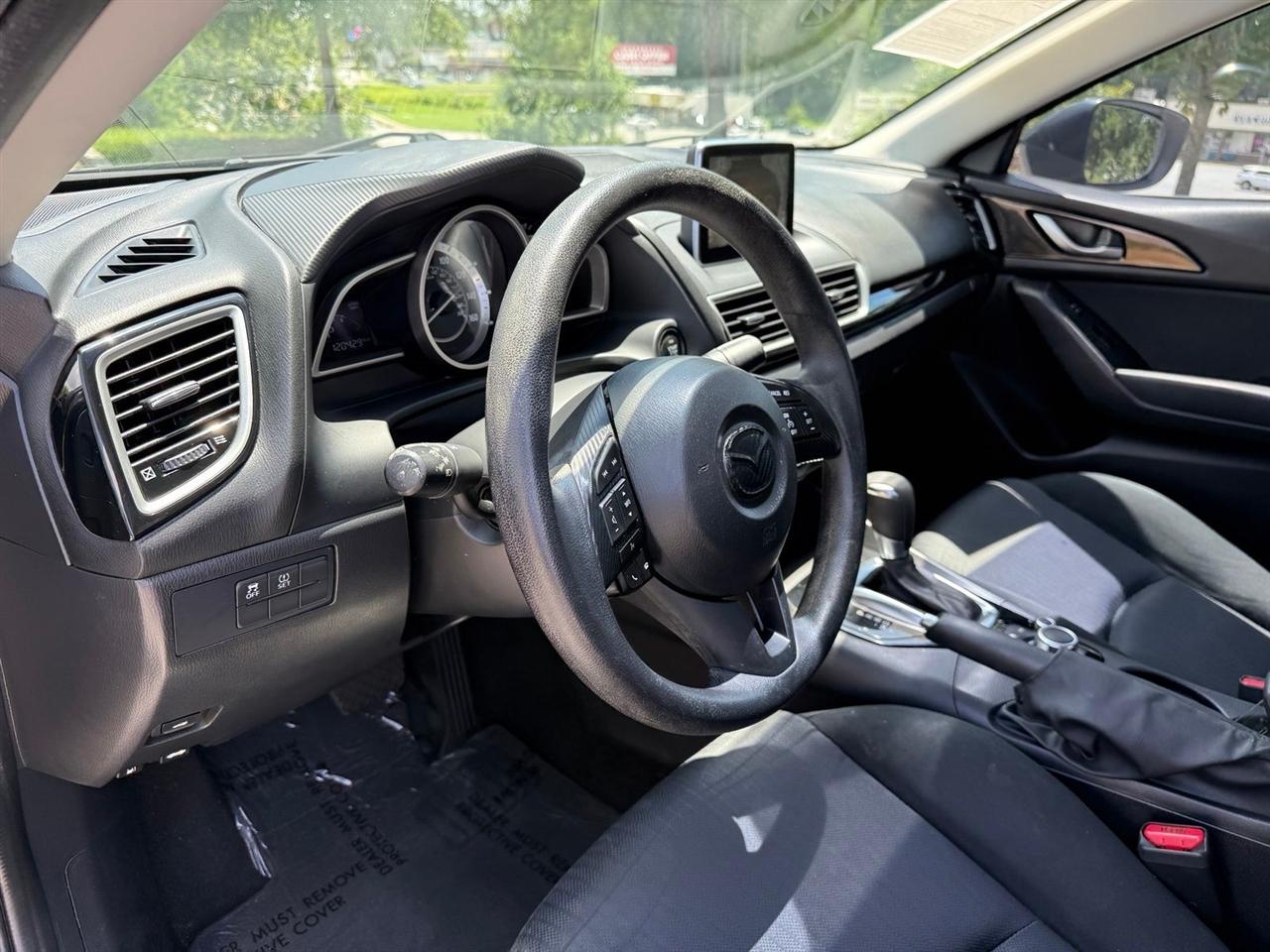 Mazda MAZDA3  2015
