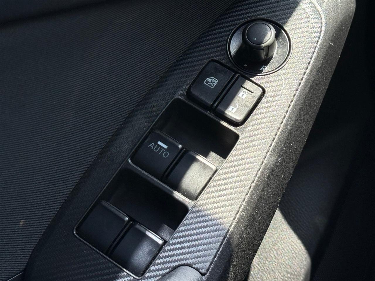 Mazda MAZDA3  2015