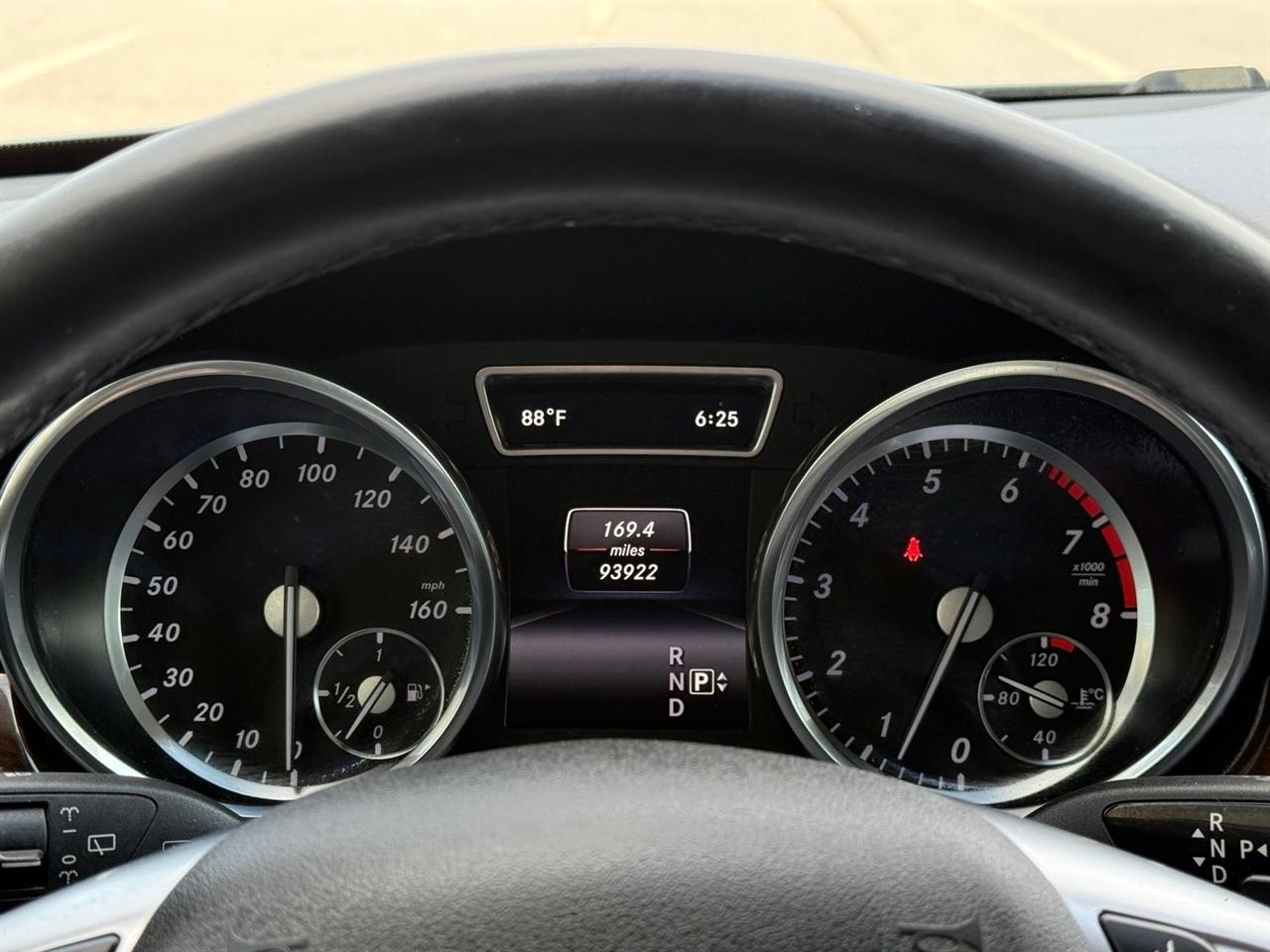 Mercedes-Benz M-Class  2015
