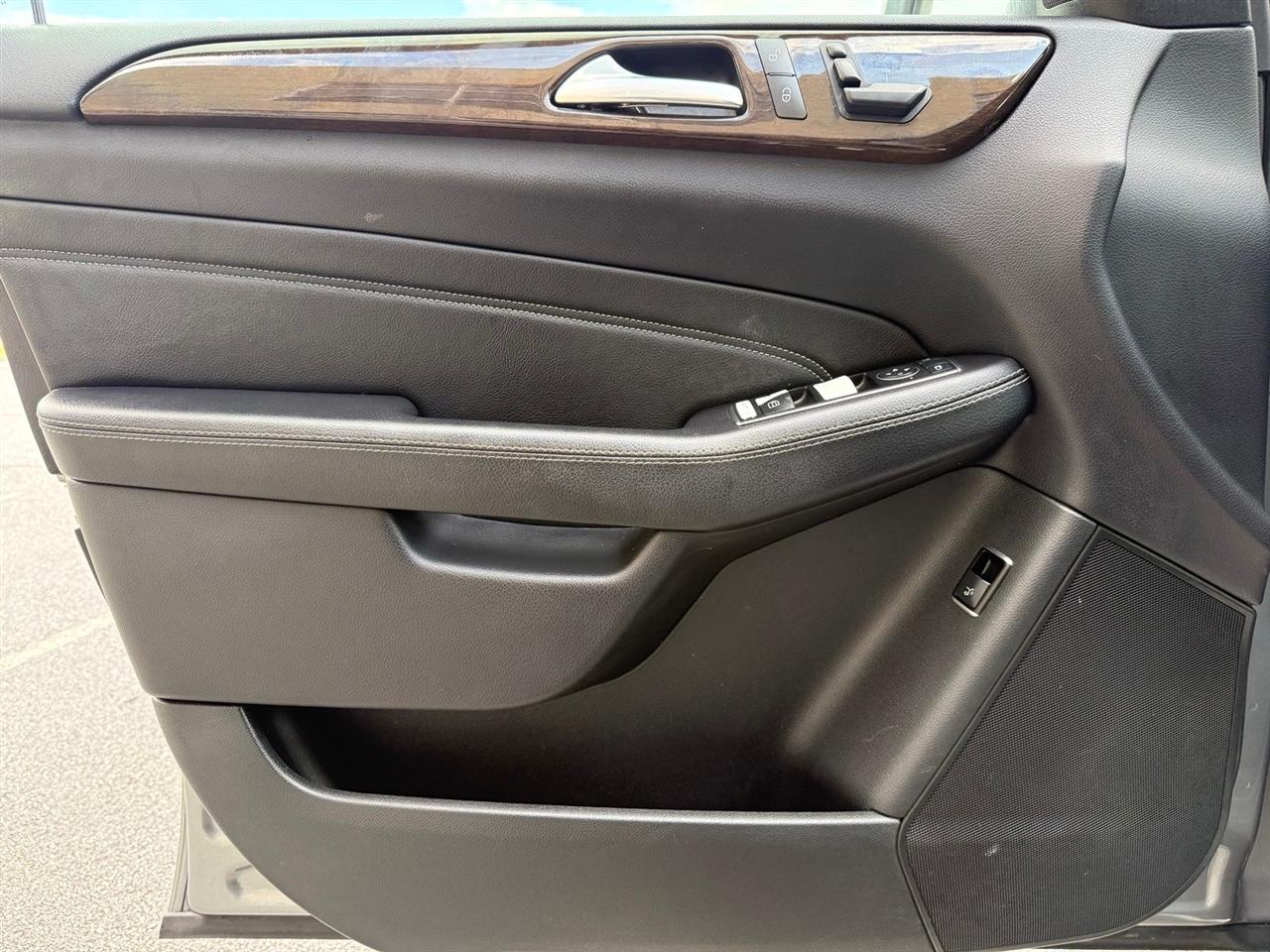 Mercedes-Benz M-Class  2015
