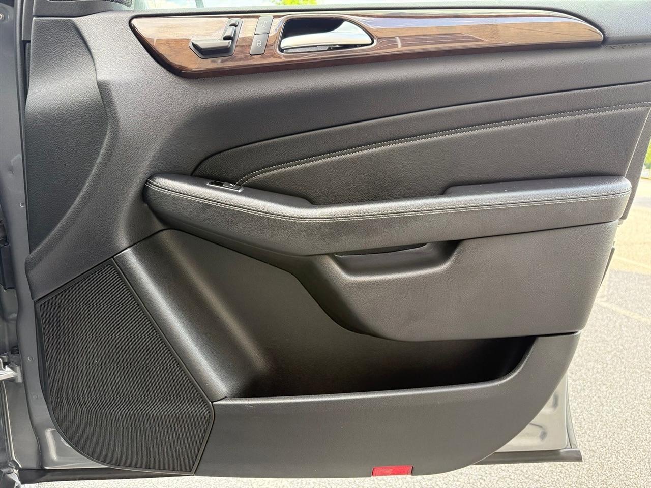 Mercedes-Benz M-Class  2015