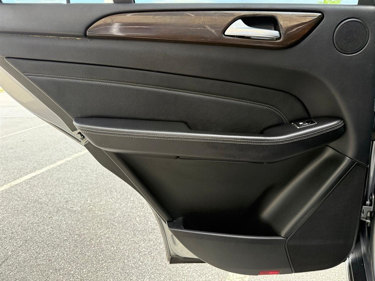 Mercedes-Benz M-Class  2015