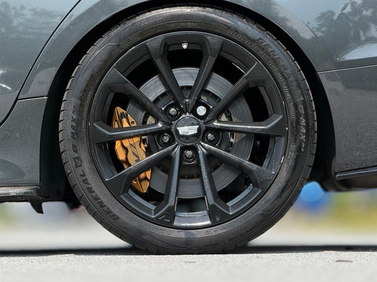 Cadillac ATS-V Sedan  2016